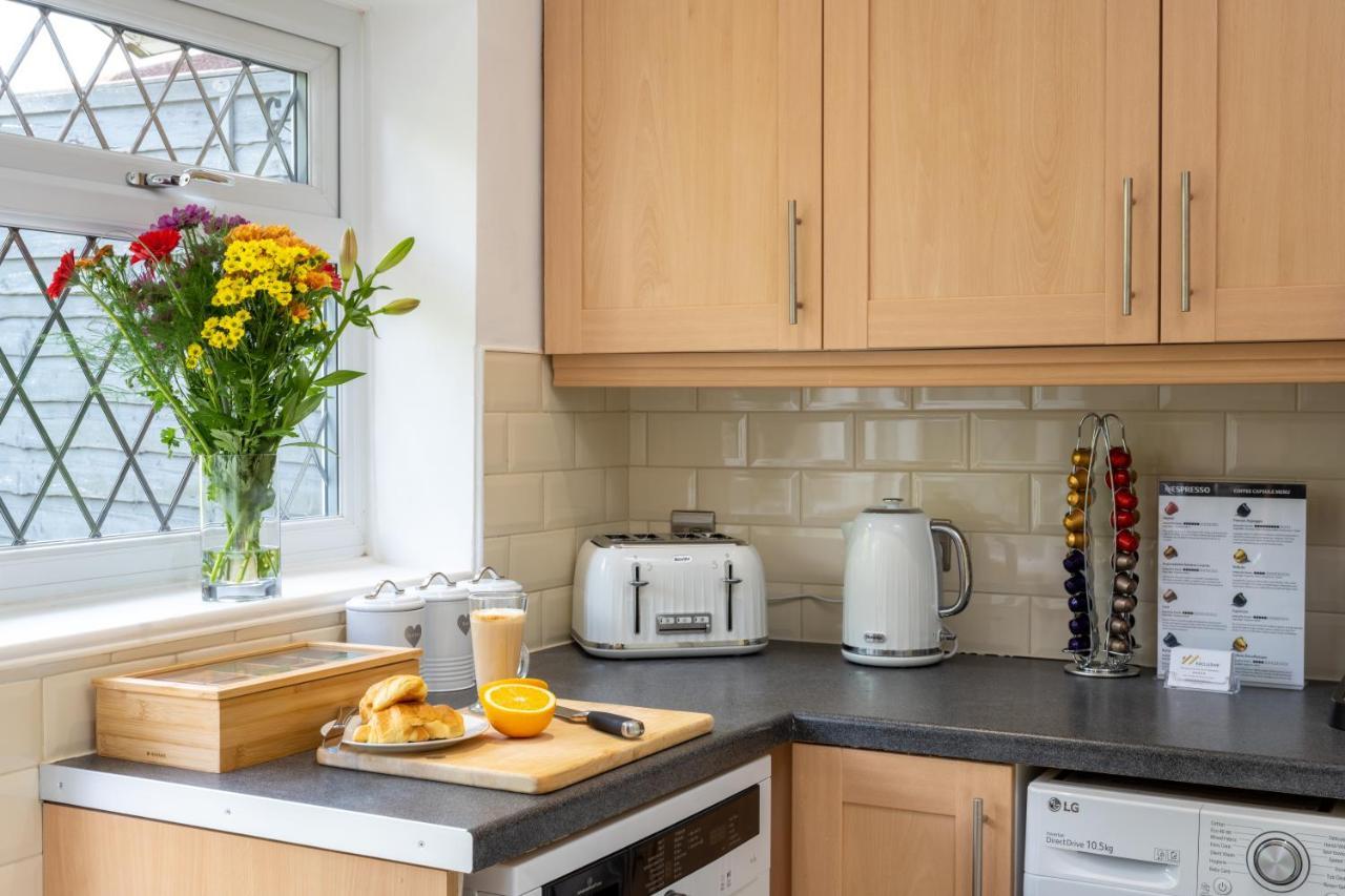 Mulberry House - Luxurious And Modern 4-Bed In Solihull Near Nec,Jlr, Airport, Resorts World, Hs2 المظهر الخارجي الصورة