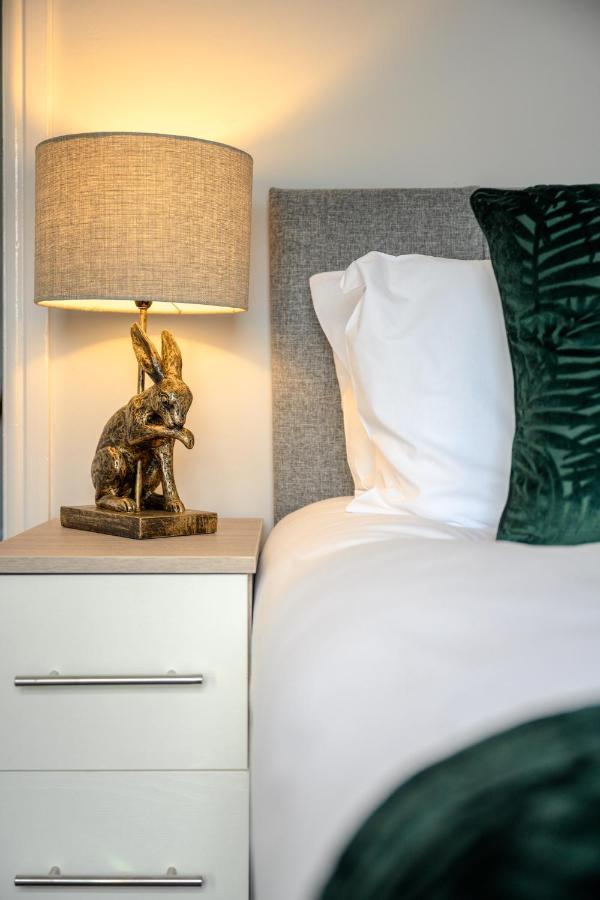 Mulberry House - Luxurious And Modern 4-Bed In Solihull Near Nec,Jlr, Airport, Resorts World, Hs2 المظهر الخارجي الصورة